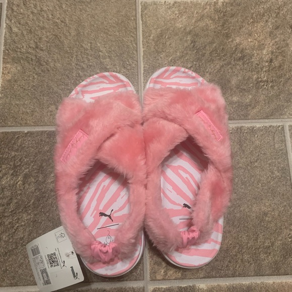 PUMA Baby Phat x Mayze Platform Sandal Pink White Fur Slip On Slide New - Picture 6 of 10